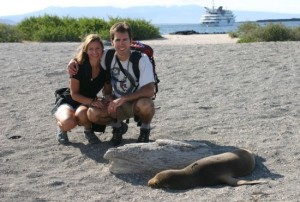 Tom Damon with his wife Kelly in the Galápagos Islands.